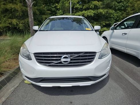 Used 2015 Volvo XC60 T6 Premier Plus AWD/4WD image 3
