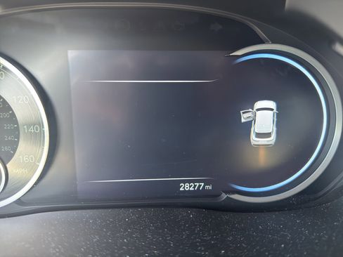 Used 2023 Genesis GV70 2.5T w/ Select Package image 4