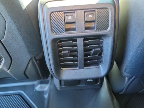 New 2025 Ford Bronco Badlands image 11