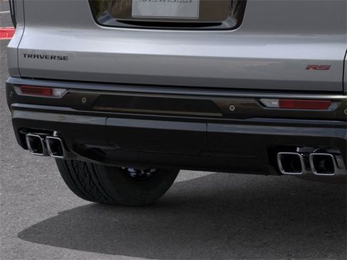 New 2026 Chevrolet Traverse RS w/ LPO, Floor Liner Package FWD image 14