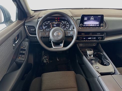 Used 2023 Nissan Rogue SV image 17