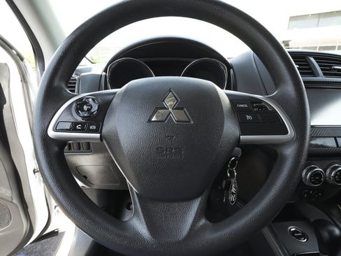 Used 2024 Mitsubishi Outlander Sport ES AWD/4WD image 16