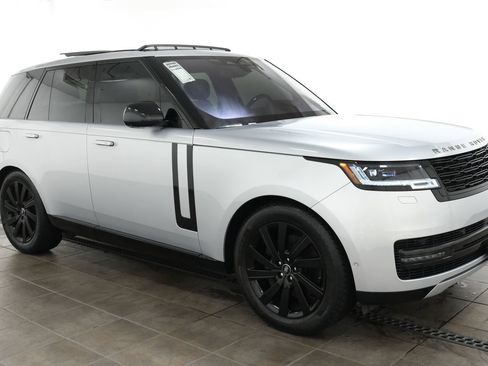 Used 2023 Land Rover Range Rover SE AWD/4WD image 6