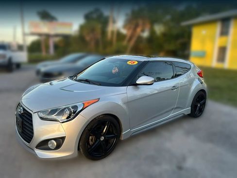 Used 2015 Hyundai Veloster Turbo w/ Option Group 04 FWD image 27