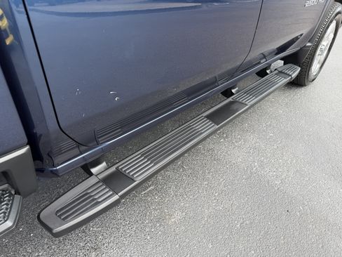 Used 2020 Chevrolet Silverado 2500 LTZ AWD/4WD image 9
