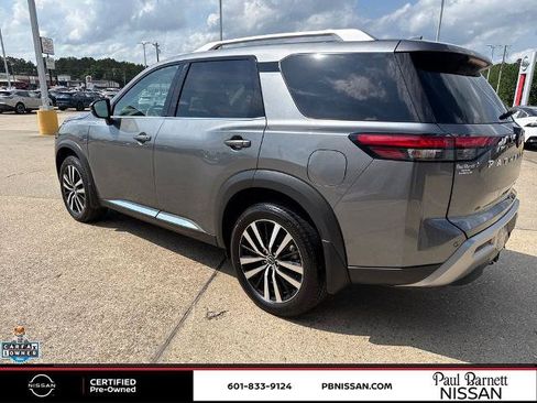Certified 2025 Nissan Pathfinder Platinum w/ Cargo Package FWD image 12
