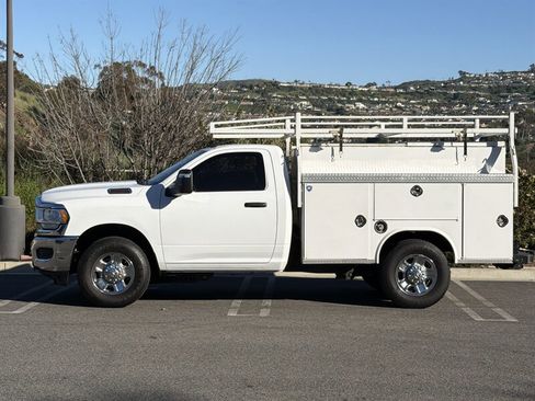 Used 2023 RAM 2500 Tradesman image 2