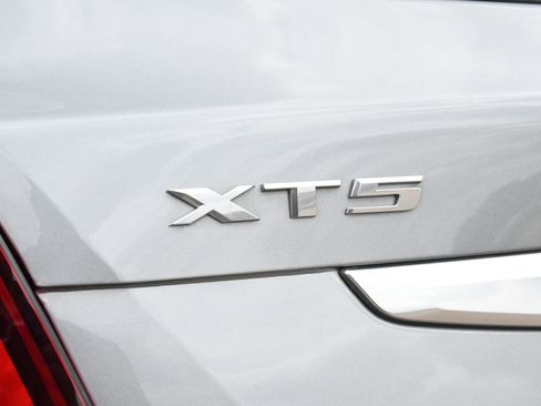 Used 2024 Cadillac XT5 Premium Luxury FWD image 21