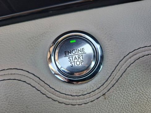 Used 2018 Lincoln Navigator L Reserve w/ Technology Package image 30