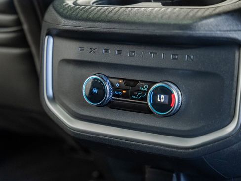 Used 2025 Ford Expedition Max Active image 44