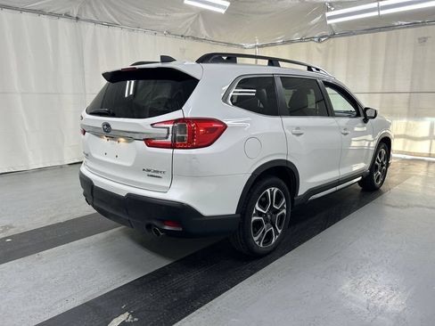 Used 2023 Subaru Ascent Limited AWD/4WD image 2