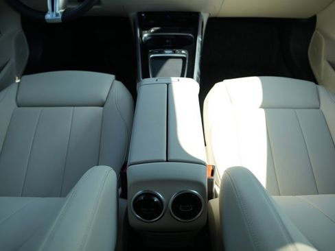 Certified 2026 Mercedes-Benz GLB 250 4MATIC image 29