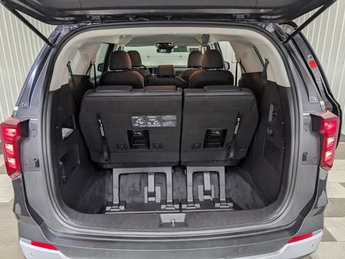 Used 2026 Kia Carnival FWD image 24