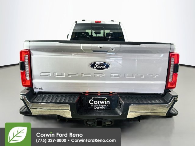 New 2027 Ford F350 Lariat w/ Lariat Premium Package AWD/4WD image 6