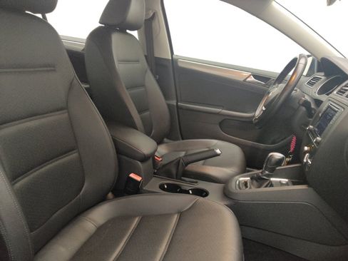 Used 2017 Volkswagen Jetta SE FWD image 21