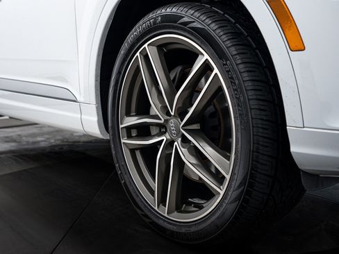 Used 2017 Audi Q7 3.0T Premium Plus w/ Premium Plus Package image 22