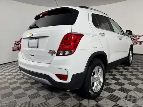 Used 2017 Chevrolet Trax LT w/ LT Convenience Package FWD image 26