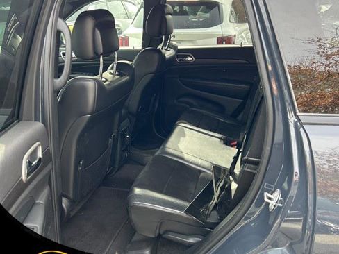 Used 2018 Jeep Grand Cherokee Altitude image 21