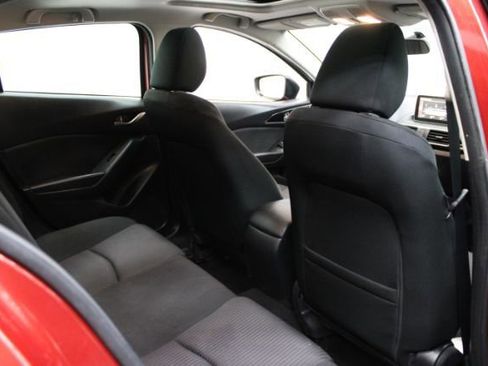 Used 2015 MAZDA MAZDA3 i Touring w/ Technology Package image 24