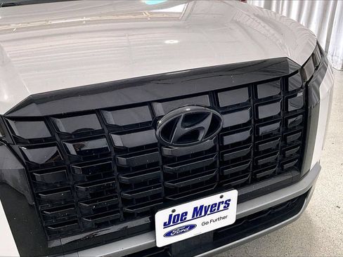 Used 2025 Hyundai Palisade SEL FWD image 7
