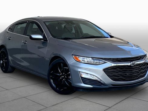 Used 2023 Chevrolet Malibu LT w/ Driver Confidence Package FWD image 3