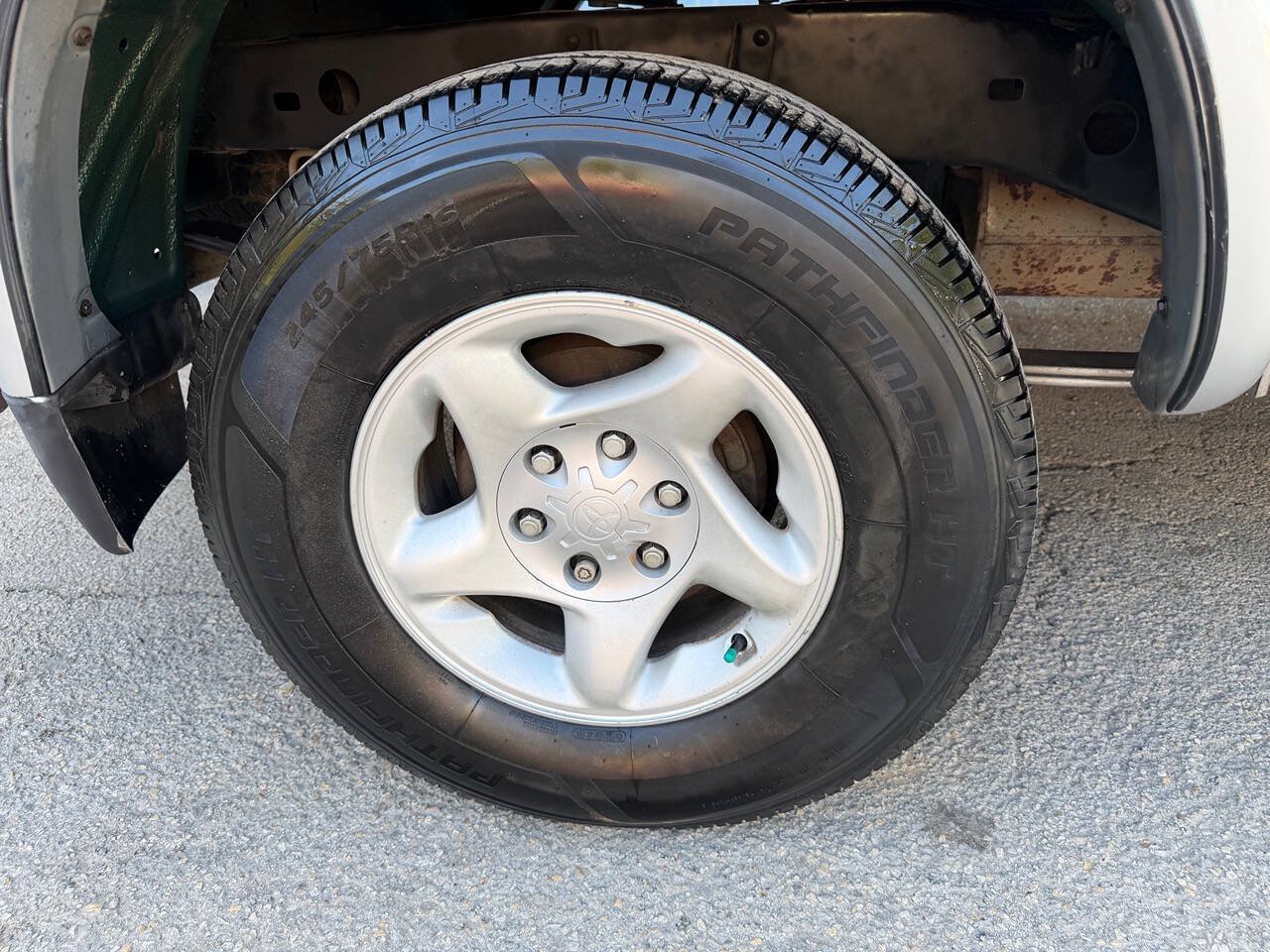 Used 2000 Toyota Tundra Limited RWD image 21