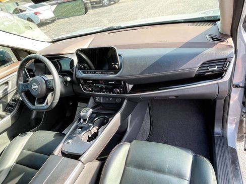 Used 2022 Nissan Rogue SL w/ SL Premium Package image 6