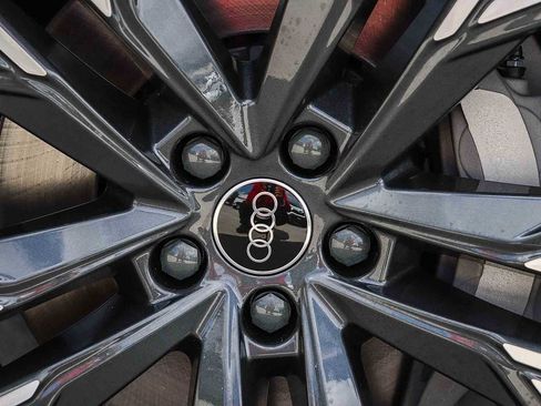 New 2026 Audi Q8 Premium Plus image 15