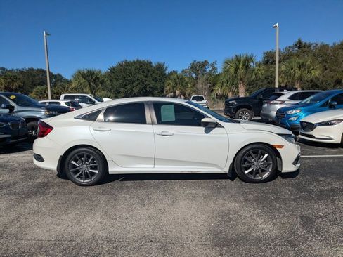 Used 2019 Honda Civic EX image 4