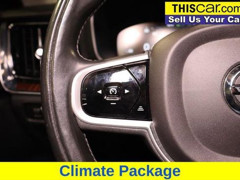 Used 2021 Volvo S60 T5 Momentum w/ Premium Package image 12