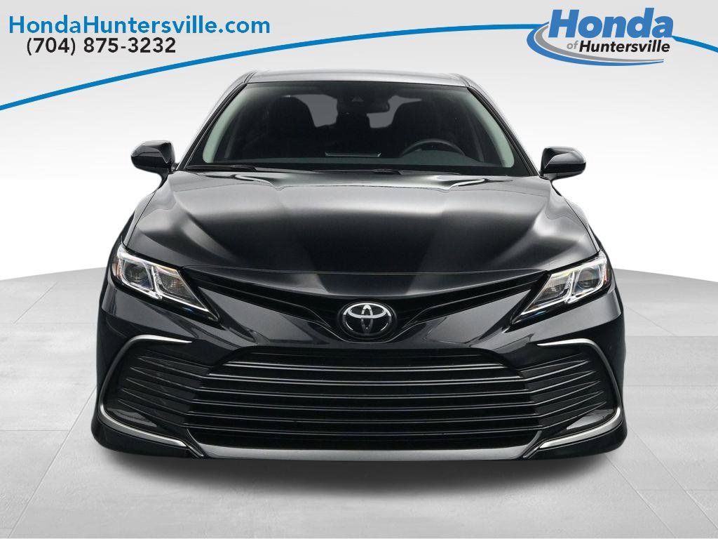 Used 2024 Toyota Camry LE FWD image 2