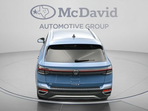 Used 2025 Volkswagen Taos SE w/ Black Wheel Package FWD image 37