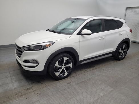 Used 2018 Hyundai Tucson Sport image 2