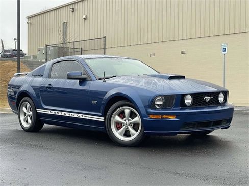 Used 2007 Ford Mustang GT Premium image 1