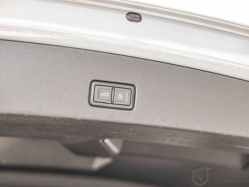 Used 2024 Audi Q4 e-tron Premium Plus w/ Premium Plus image 18