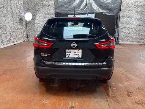 Used 2020 Nissan Rogue Sport S w/ Appearance Package FWD image 6