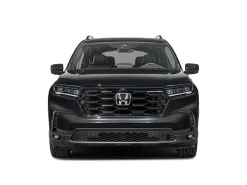 Used 2025 Honda Pilot Black Edition image 4