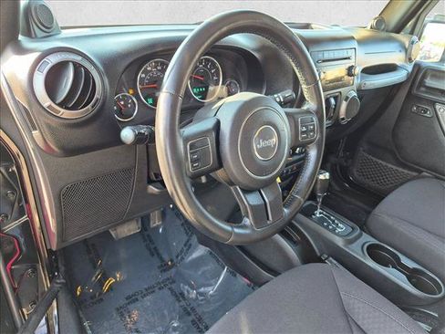 Used 2013 Jeep Wrangler Unlimited Sport AWD/4WD image 10