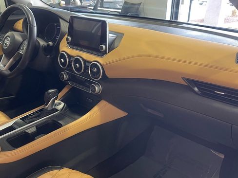 Used 2022 Nissan Sentra SV w/ SV Premium Package image 33