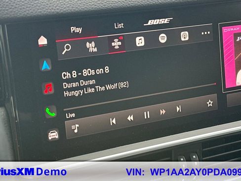 Used 2023 Porsche Cayenne Platinum Edition image 37