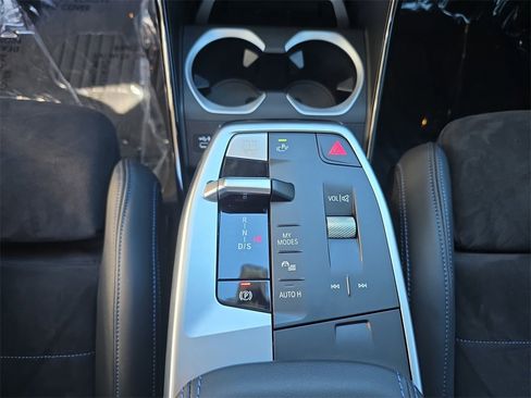 Used 2024 BMW X1 M35i w/ Premium Package image 28