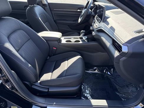 Used 2025 Nissan Altima 2.5 SV w/ SV Special Edition Package FWD image 20