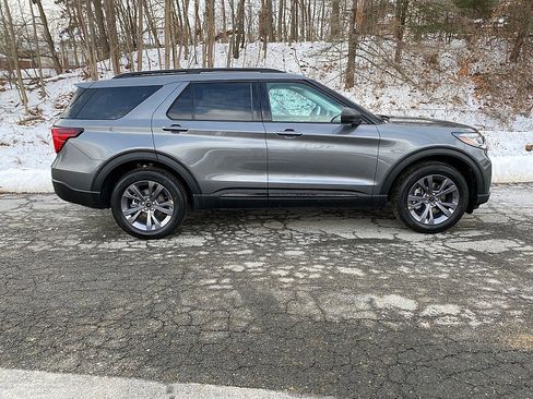 New 2026 Ford Explorer Active w/ Active Comfort Package image 12