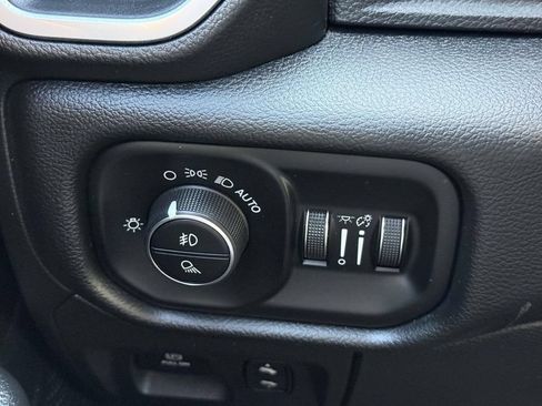Used 2019 RAM 1500 Big Horn AWD/4WD image 26
