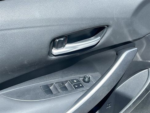 Used 2024 Toyota Corolla SE image 17