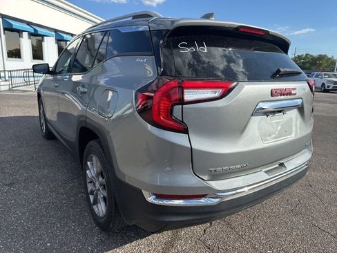 Used 2023 GMC Terrain SLT AWD/4WD image 7