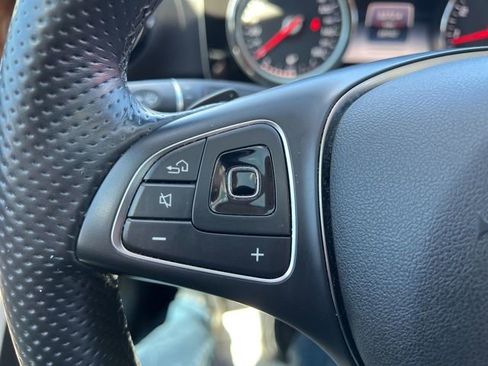 Used 2018 Mercedes-Benz E 300 4MATIC image 25
