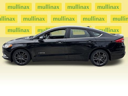 Used 2018 Ford Fusion SE w/ Equipment Group 601A image 11