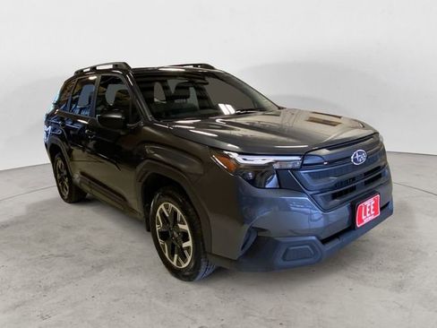 Used 2025 Subaru Forester image 7