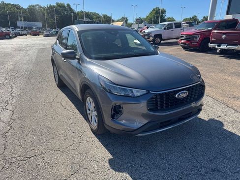 Used 2024 Ford Escape Active w/ Tech Pack #2 AWD/4WD image 1